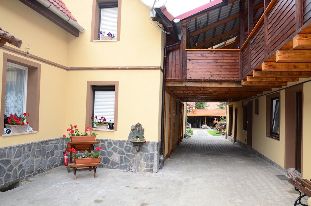 Pensiunea Otilia Sighisoara Luaran gambar